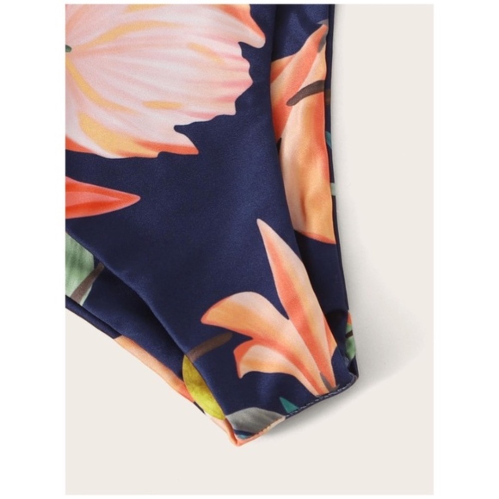 SOLD OUT CLEARANCE Navy Floral 2Pc Bandeau Strapless Bikini Swimsuit - Picture 4 of 5